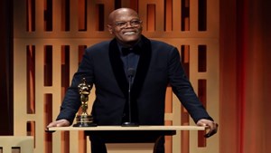 Samuel-L.-Jackson-4-1200x874